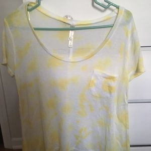 Loose Yellow/White Tie-Dye TShirt